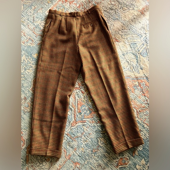 Talbots Petites wool houndstooth pants. Size 8. Excellent condition. - Picture 2 of 4